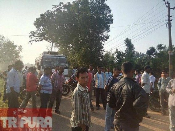 Fuel crisis continues state-wide: NH-44 road blocked at Sabroom Fuel crisis continues state-wide: NH-44 road blocked at Sabroom